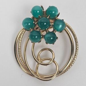 Vintage Gold Tone Brooch Green Marbled Cabochon Floral Flower Round Circle Swirl
